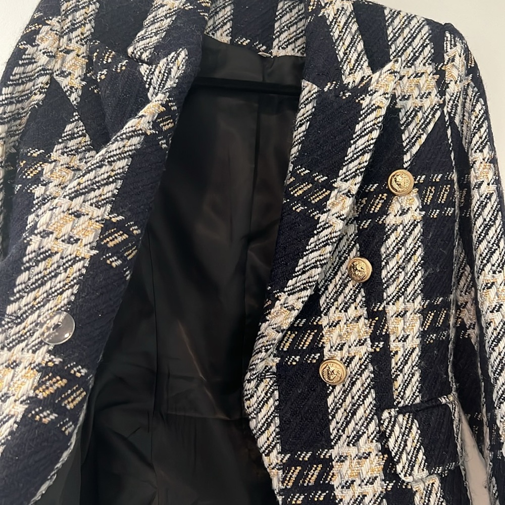 Coat - Picture 5 of 5
